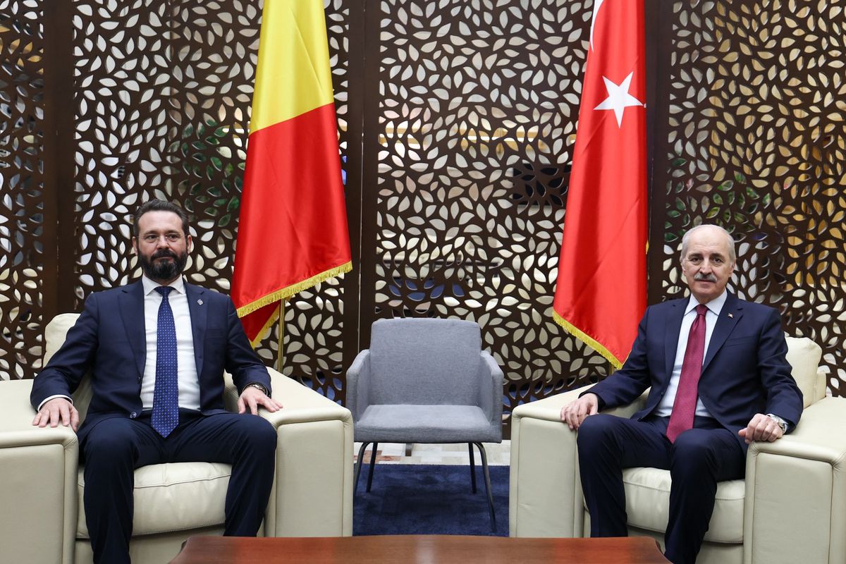 Numan Kurtulmuş Resmi Temaslar İçin Bükreş’te